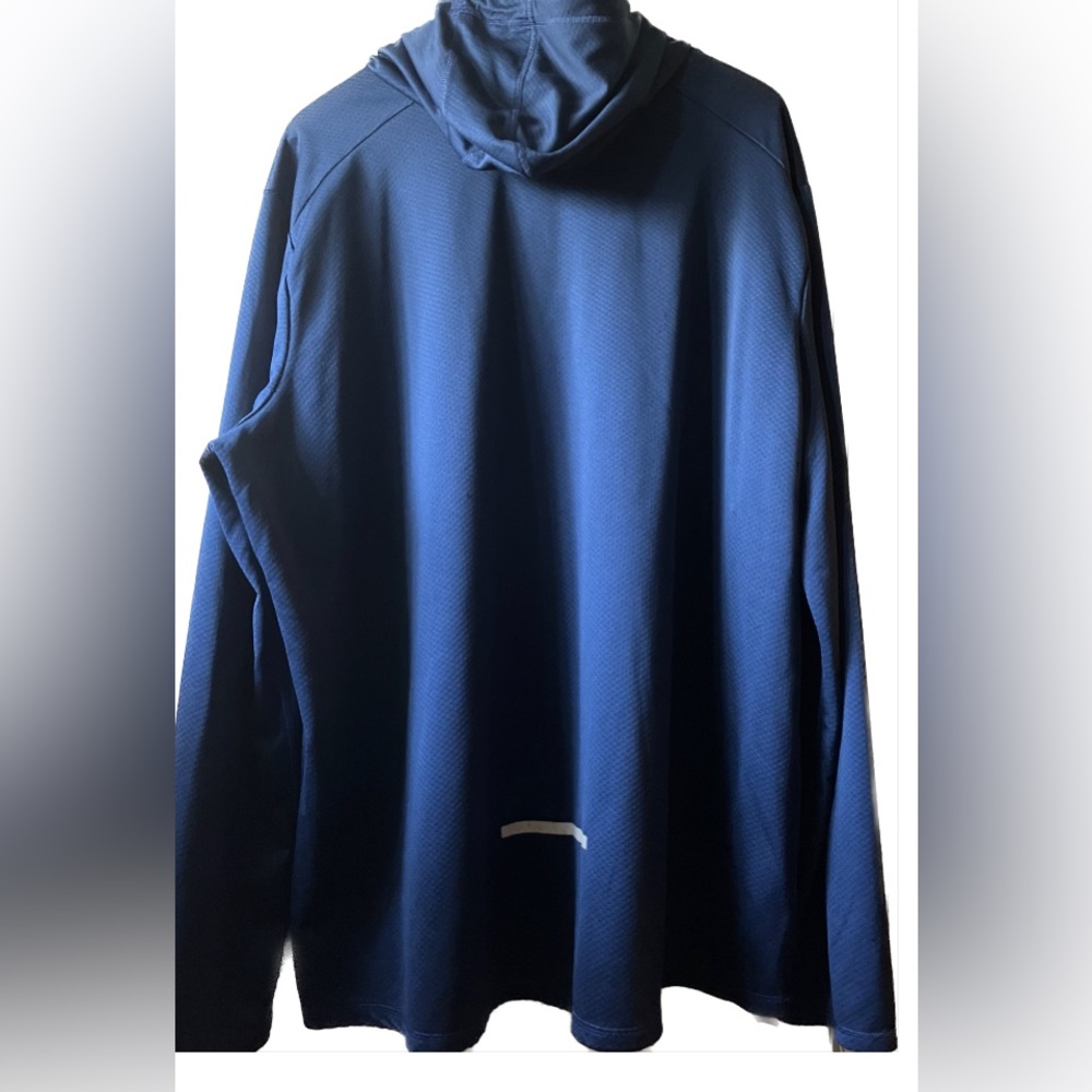 Men’s Russell Athletic Pullover - Picture 2 of 3